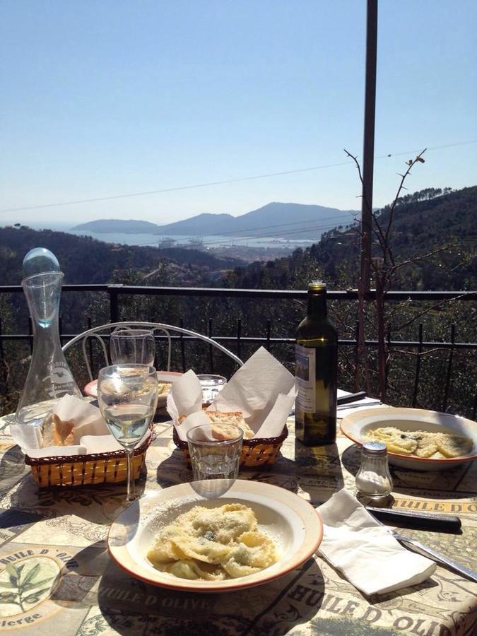 Вилла Agriturismo Oliva Azzurra Valeriano Lunense Экстерьер фото